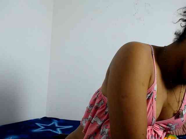 Franci-hot4 webcam