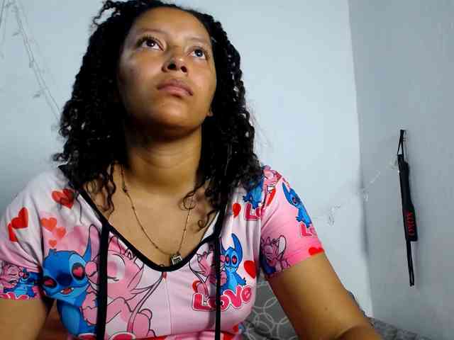 Franci-hot4 webcam