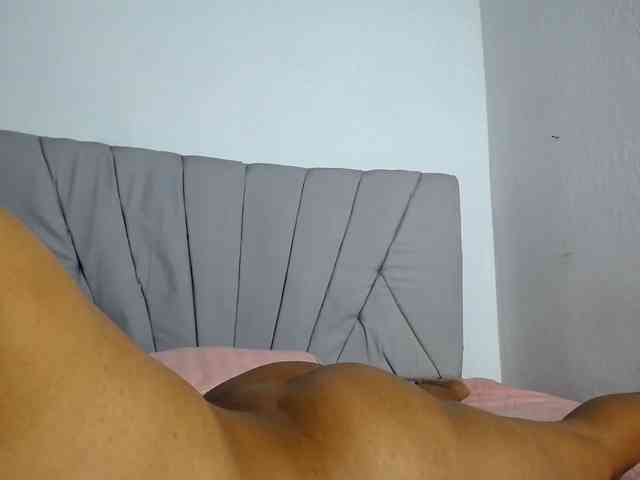 Franci-hot4 webcam