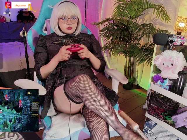 Nixycrow11 live cam on BongaCams