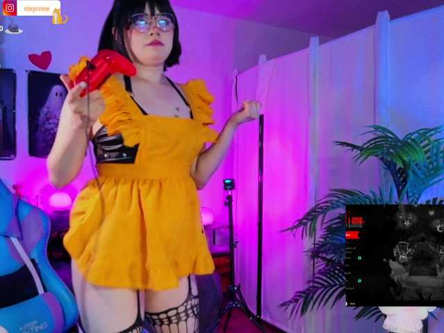Nixycrow11 live cam on BongaCams