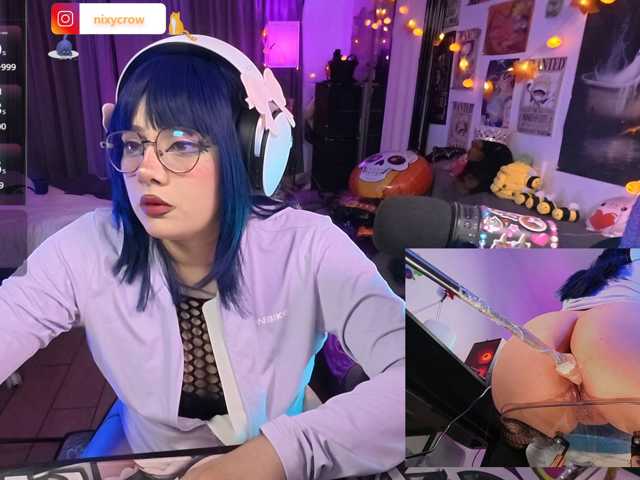 Nixycrow11 live cam on BongaCams