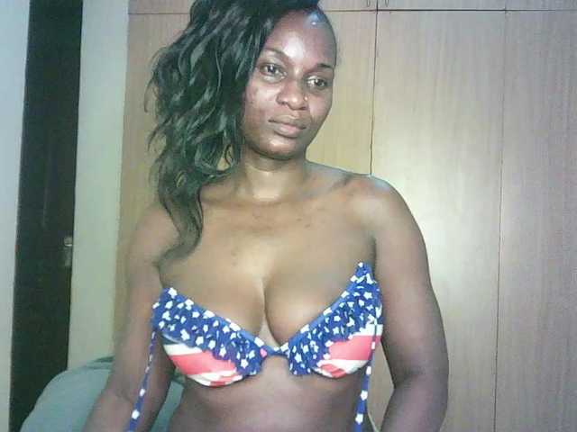 BradBubble live cam on BongaCams