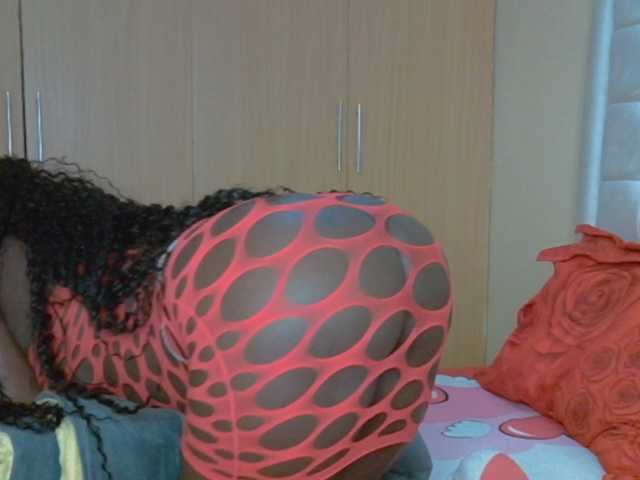 BradBubble live cam preview