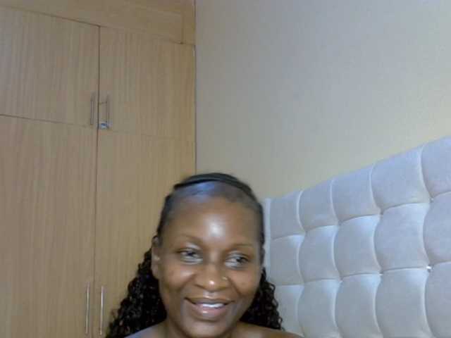 BradBubble live cam on BongaCams