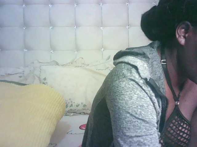 BradBubble live cam on BongaCams