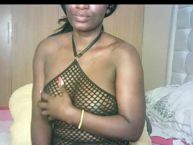 BradBubble live cam on BongaCams