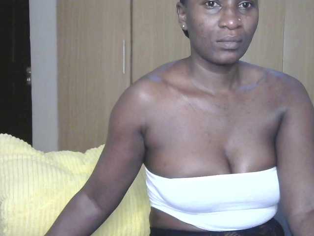 BradBubble live cam on BongaCams