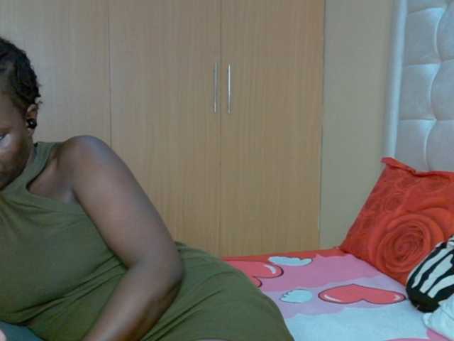 BradBubble live cam on BongaCams