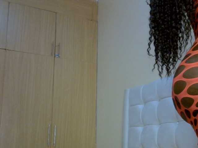 BradBubble live cam on BongaCams