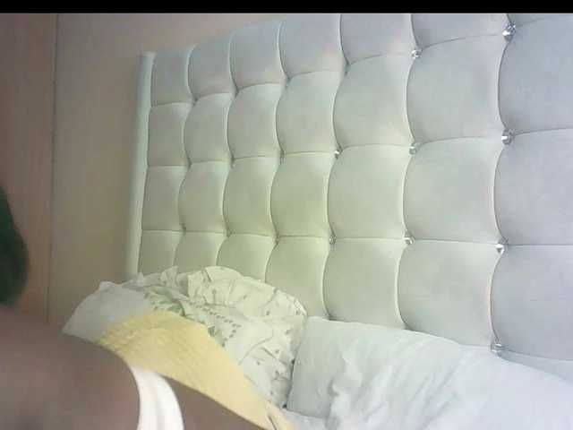 BradBubble live cam on BongaCams