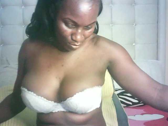 BradBubble live cam on BongaCams