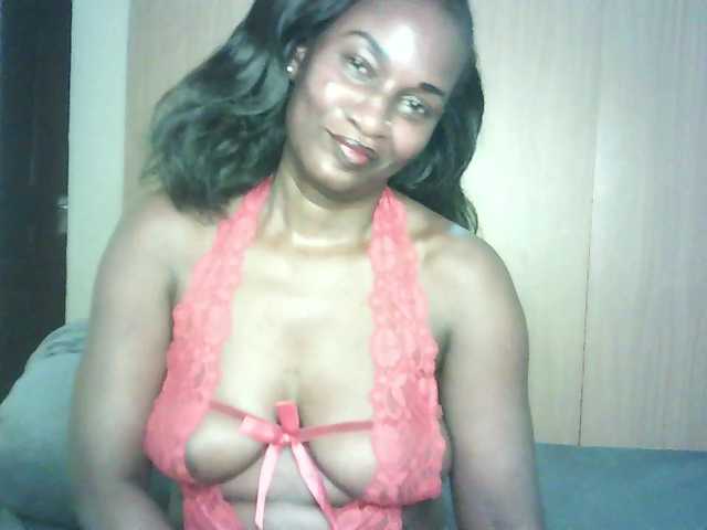 BradBubble live cam on BongaCams