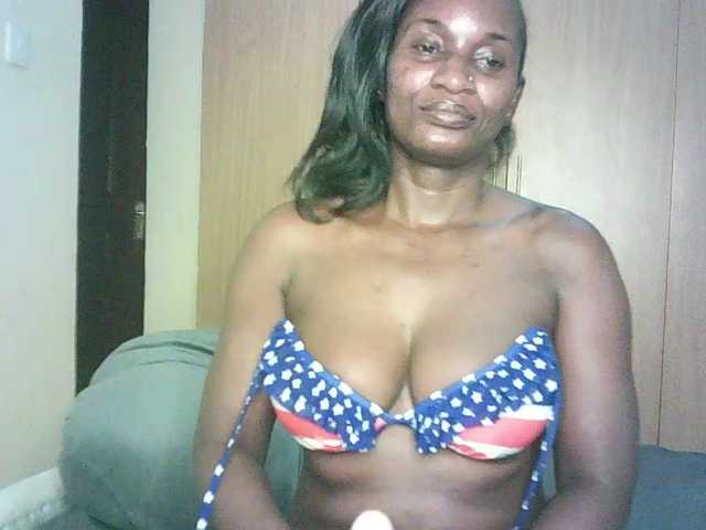 BradBubble live cam on BongaCams