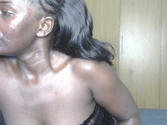 BradBubble live cam on BongaCams
