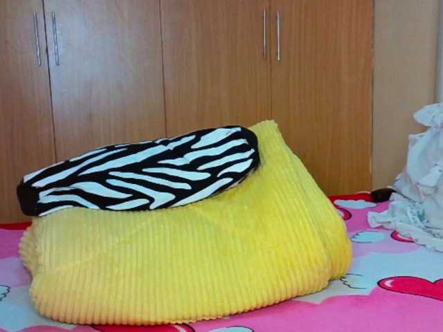 BradBubble live cam on BongaCams