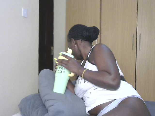 BradBubble live cam on BongaCams