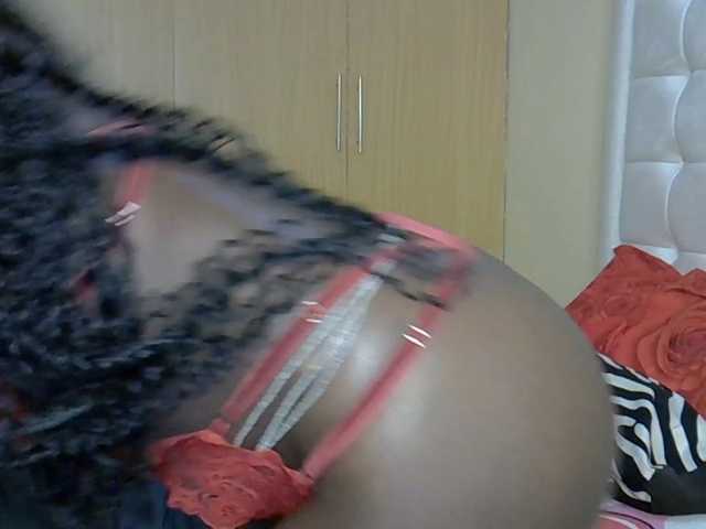 BradBubble live cam on BongaCams