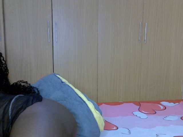 BradBubble live cam on BongaCams