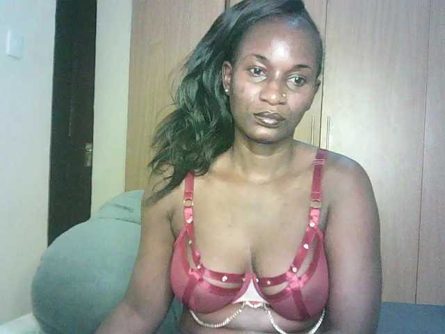 BradBubble live cam on BongaCams