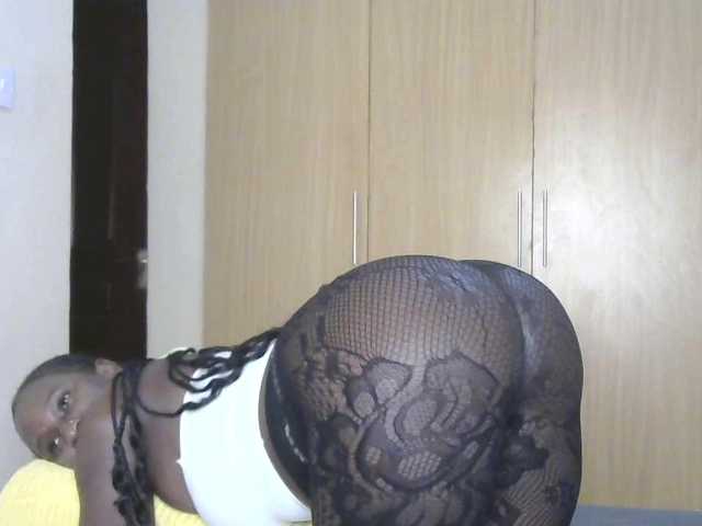 BradBubble live cam on BongaCams