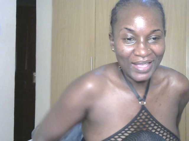 BradBubble live cam on BongaCams