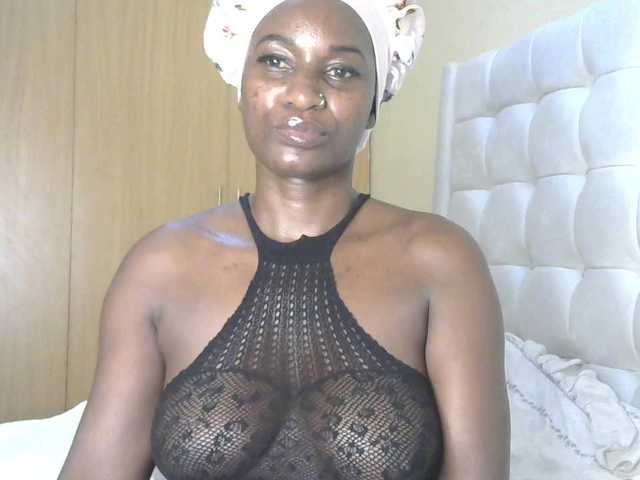 BradBubble live cam on BongaCams