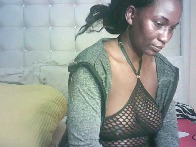 BradBubble live cam on BongaCams