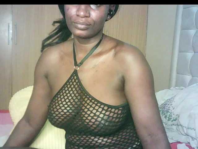 BradBubble live cam on BongaCams