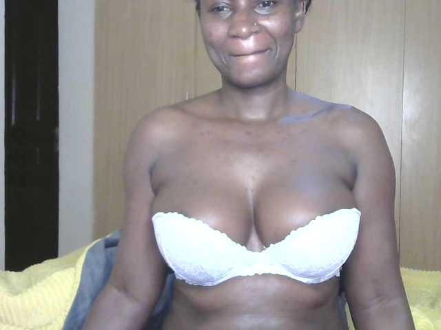 BradBubble live cam on BongaCams