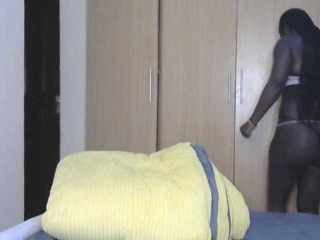 BradBubble live cam on BongaCams