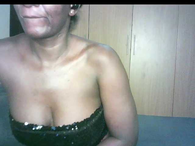 BradBubble live cam on BongaCams