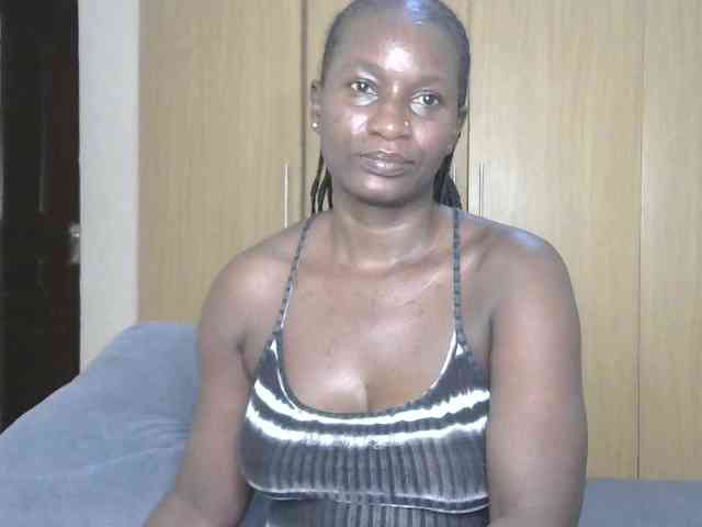 BradBubble Live Webcam on BongaCams