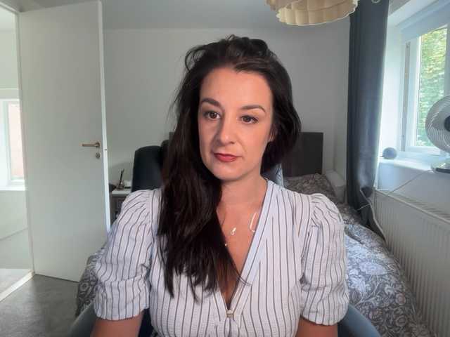 magicinabox live cam on BongaCams