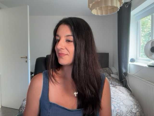 magicinabox live cam on BongaCams