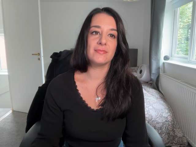 magicinabox live cam on BongaCams