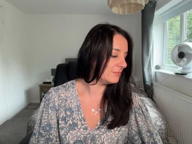 magicinabox live cam on BongaCams