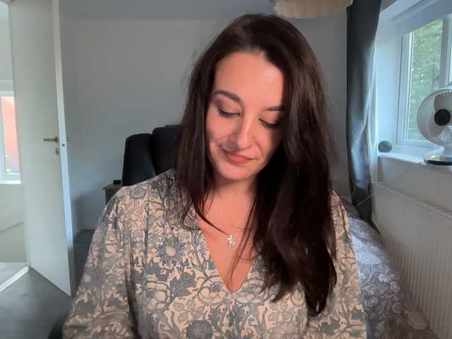 magicinabox live cam on BongaCams