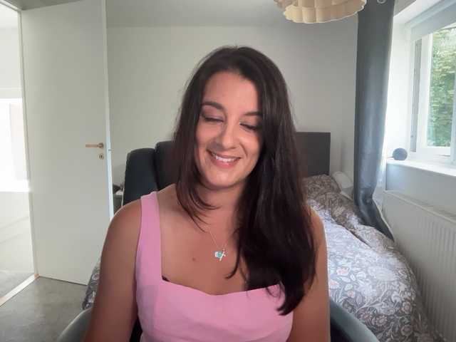 magicinabox live cam on BongaCams