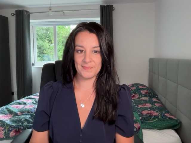 magicinabox live cam on BongaCams