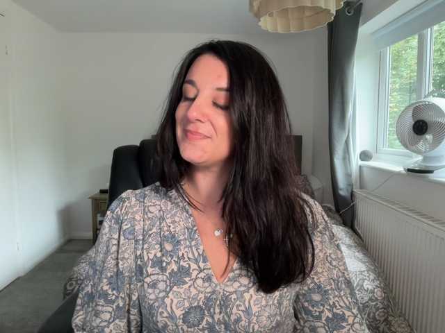 magicinabox live cam on BongaCams