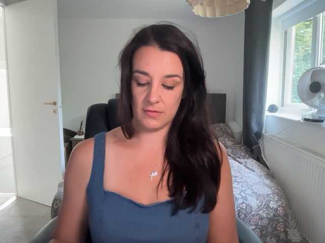 magicinabox live cam on BongaCams