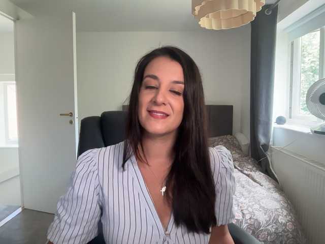 magicinabox live cam on BongaCams