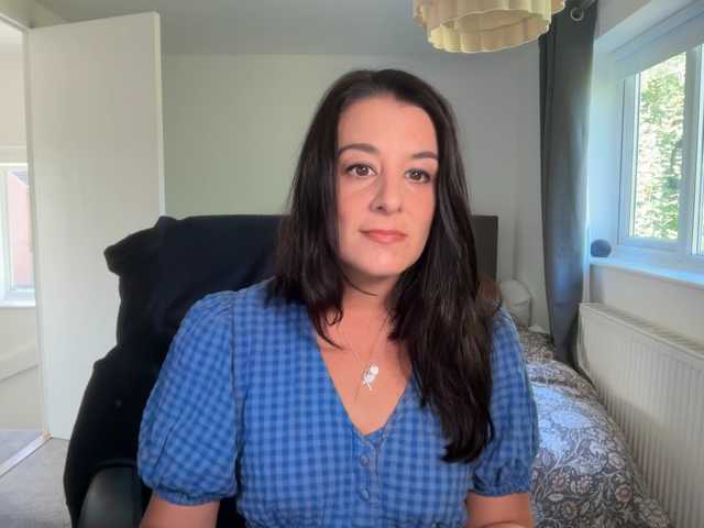 magicinabox live cam on BongaCams