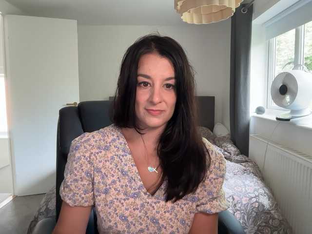 magicinabox live cam on BongaCams
