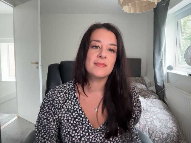 magicinabox live cam on BongaCams