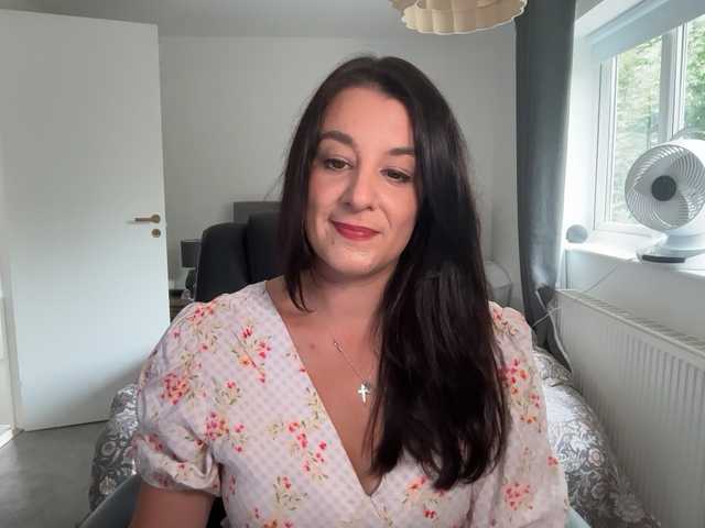 magicinabox live cam on BongaCams
