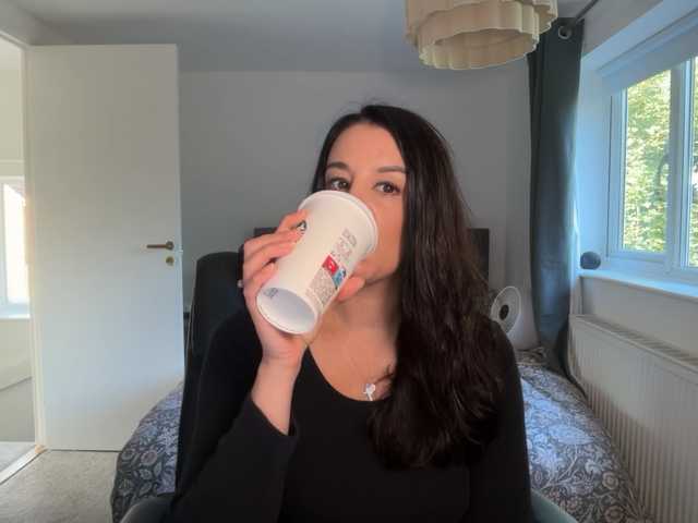 magicinabox live cam on BongaCams