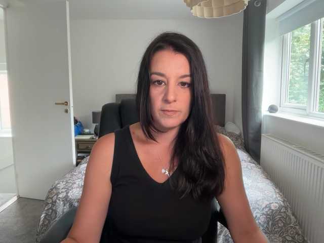 magicinabox live cam on BongaCams