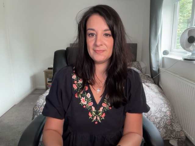 magicinabox live cam on BongaCams